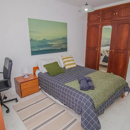Charming Private Rooms In An Apartment A1 Penha - Faro Exterior photo