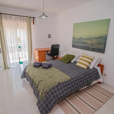 Charming Private Rooms In An Apartment A1 Penha - Faro Exterior photo