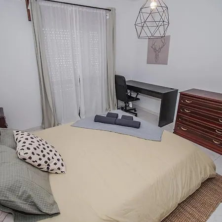 Charming Private Rooms In An Apartment A1 Penha - Faro Exterior photo
