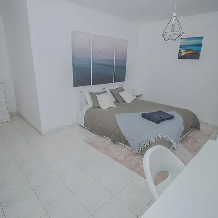 Charming Private Rooms In An Apartment A1 Penha - Faro Exterior photo