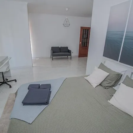 Charming Private Rooms In An Apartment A1 Penha - Faro Exterior photo