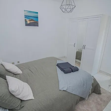 Charming Private Rooms In An Apartment A1 Penha - Faro Exterior photo