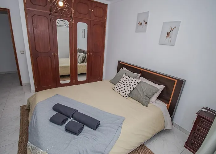 Charming Private Rooms In An Apartment A1 Penha - Faro